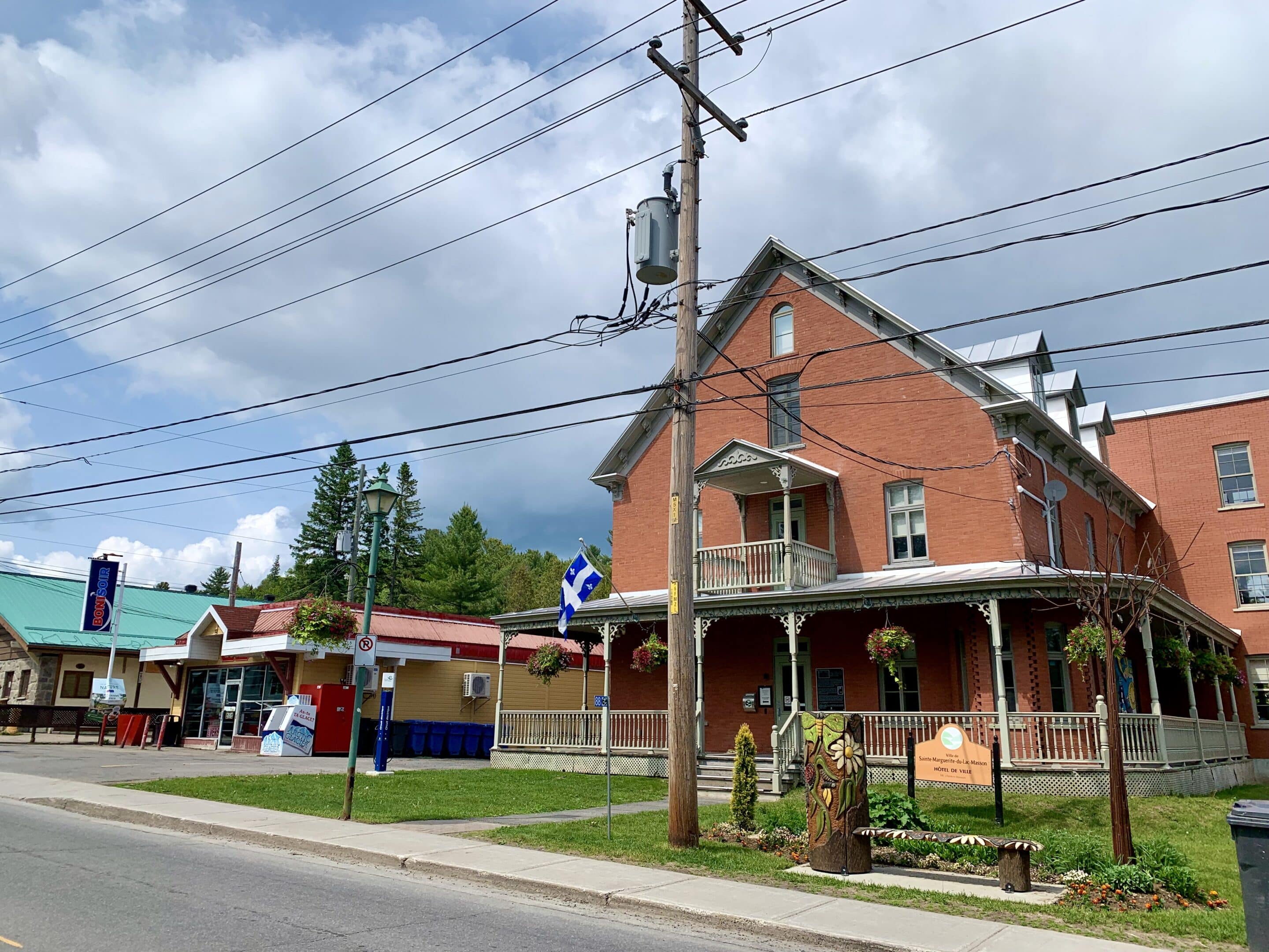 SainteMargueriteduLacMasson Deux citoyens contestent une